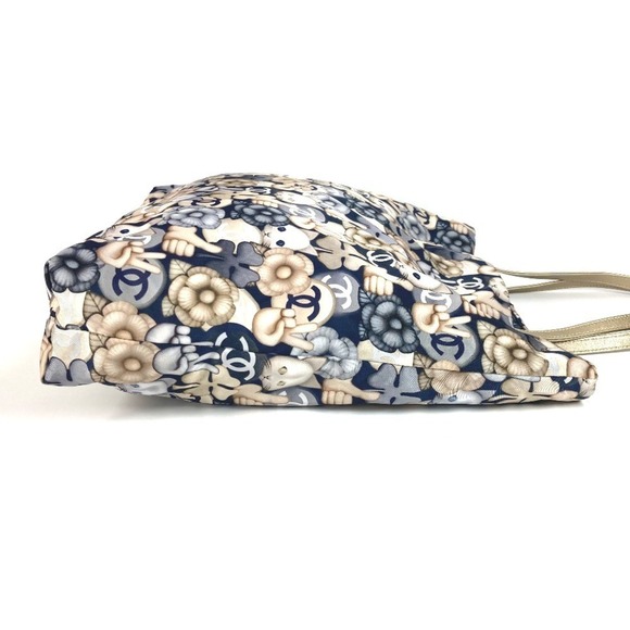 CHANEL Blue Leather Shoulder Bag - Picture 5 of 14